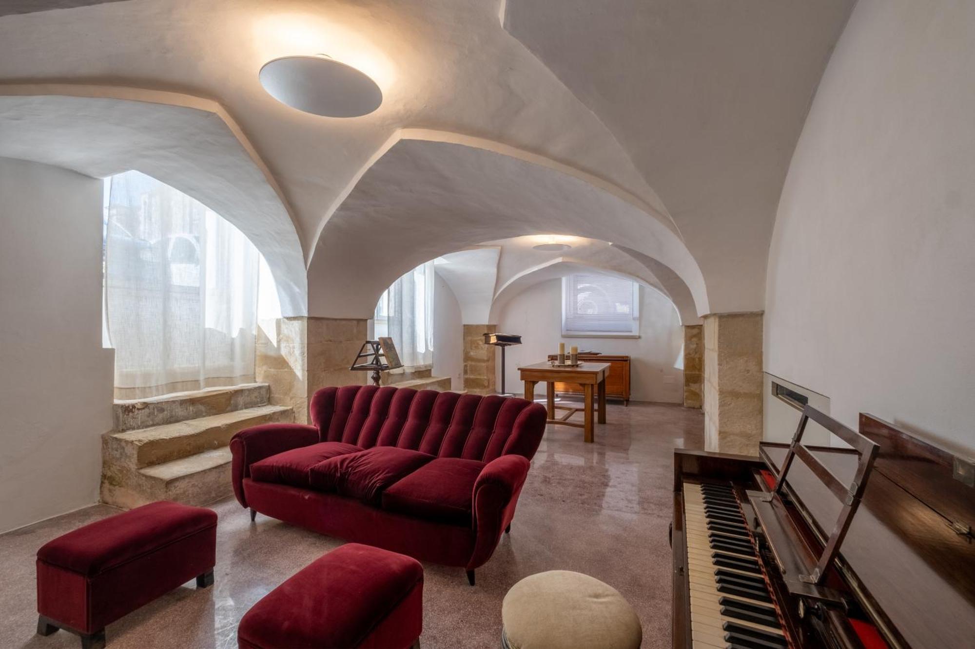 Dimora Del Vescovo Art Boutique Hotel Minervino di Lecce Bagian luar foto