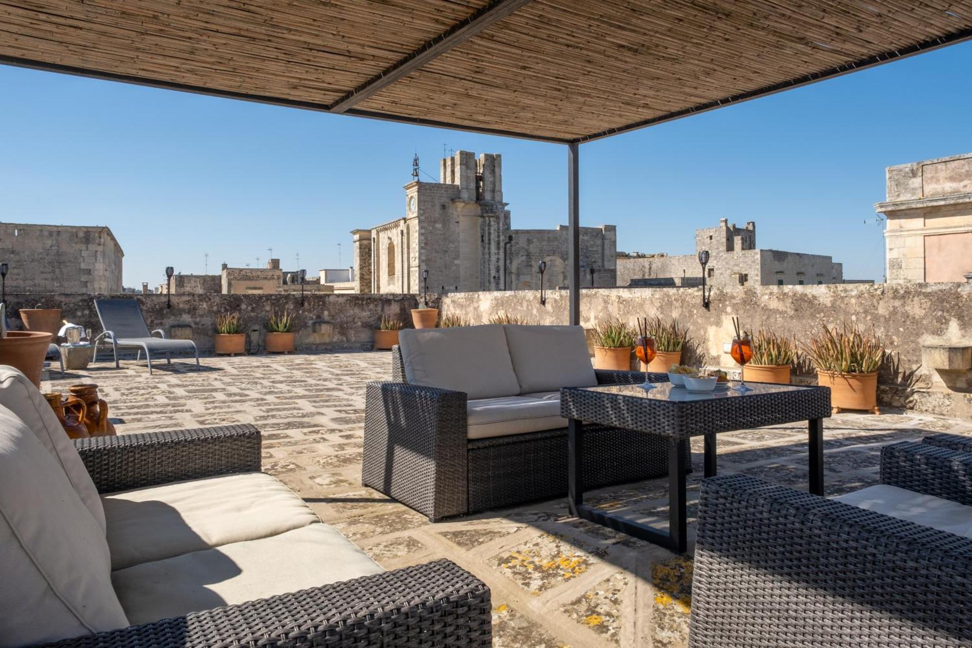 Dimora Del Vescovo Art Boutique Hotel Minervino di Lecce Bagian luar foto